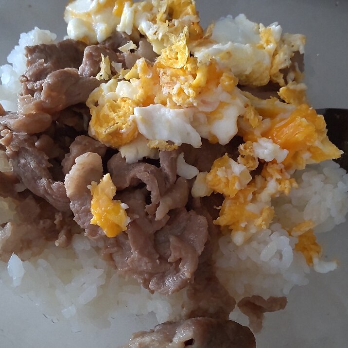 豚丼の卵のせ